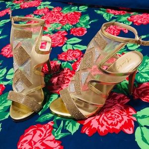 Thalia Sodi Gold and Silver Sparkle Heels 👠